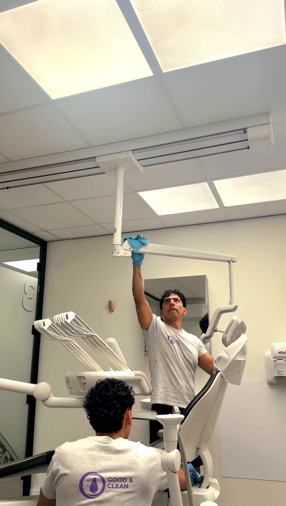 Professionele schoonmaak in tandartspraktijk en medische ruimte — Good & Clean Zorg